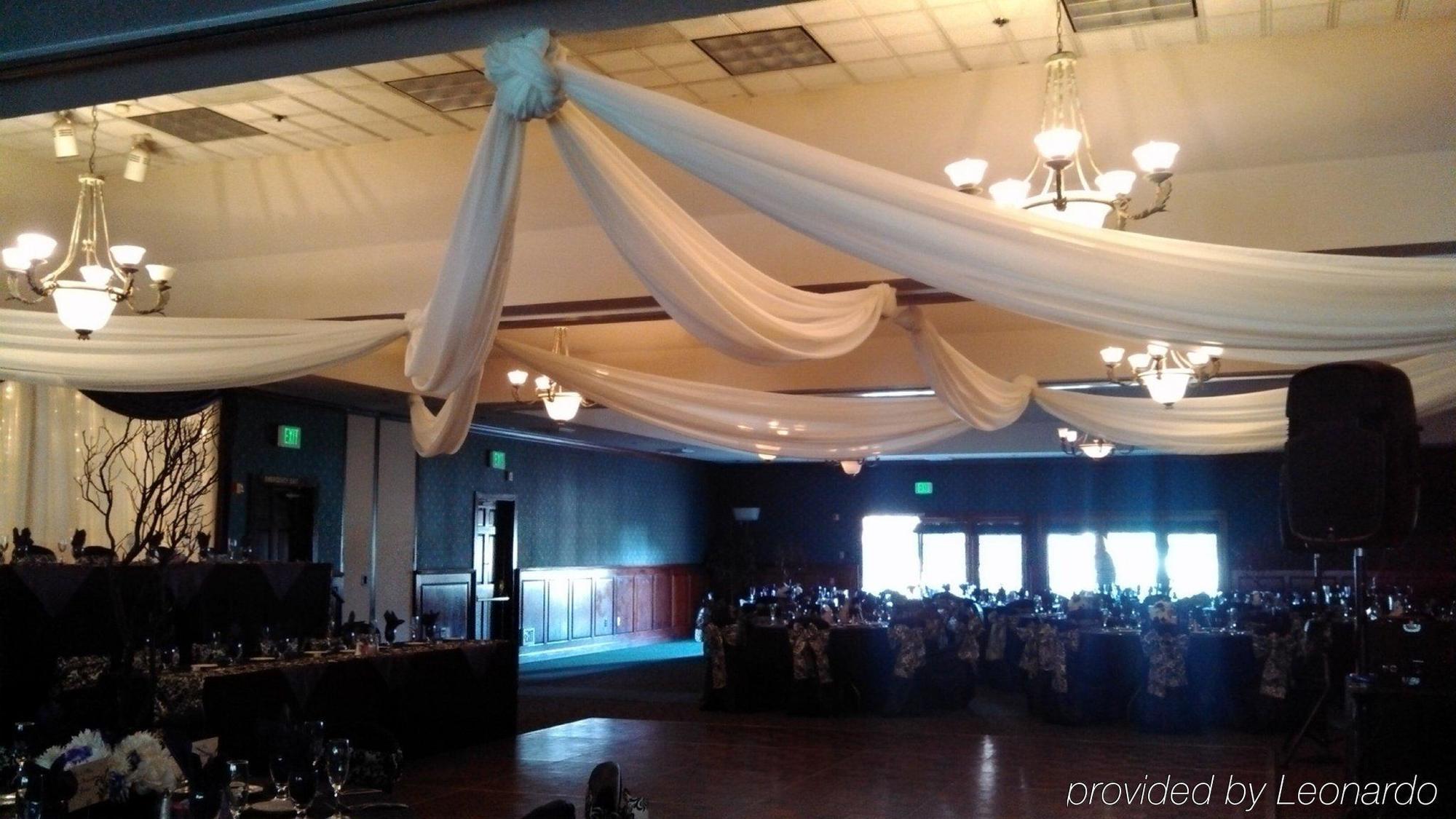 Holiday Inn Selma - Swancourt Buitenkant foto