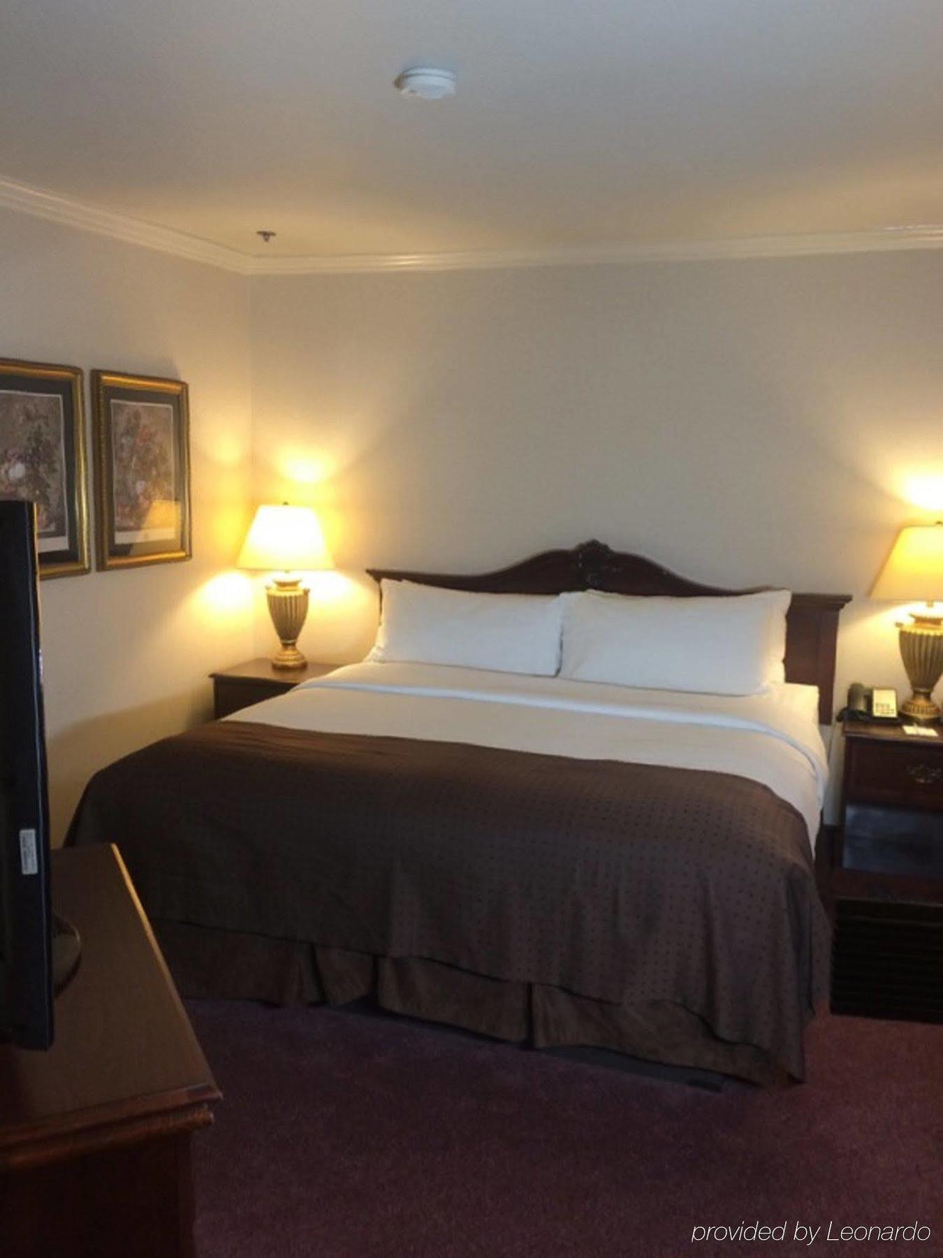 Holiday Inn Selma - Swancourt Buitenkant foto