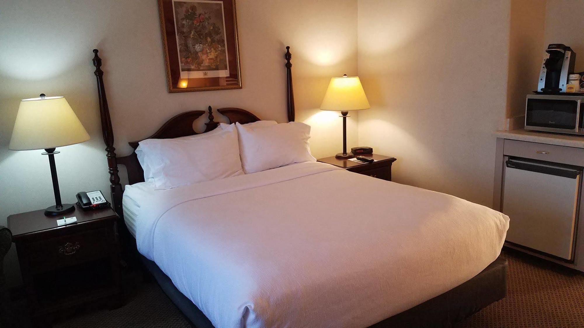 Holiday Inn Selma - Swancourt Buitenkant foto